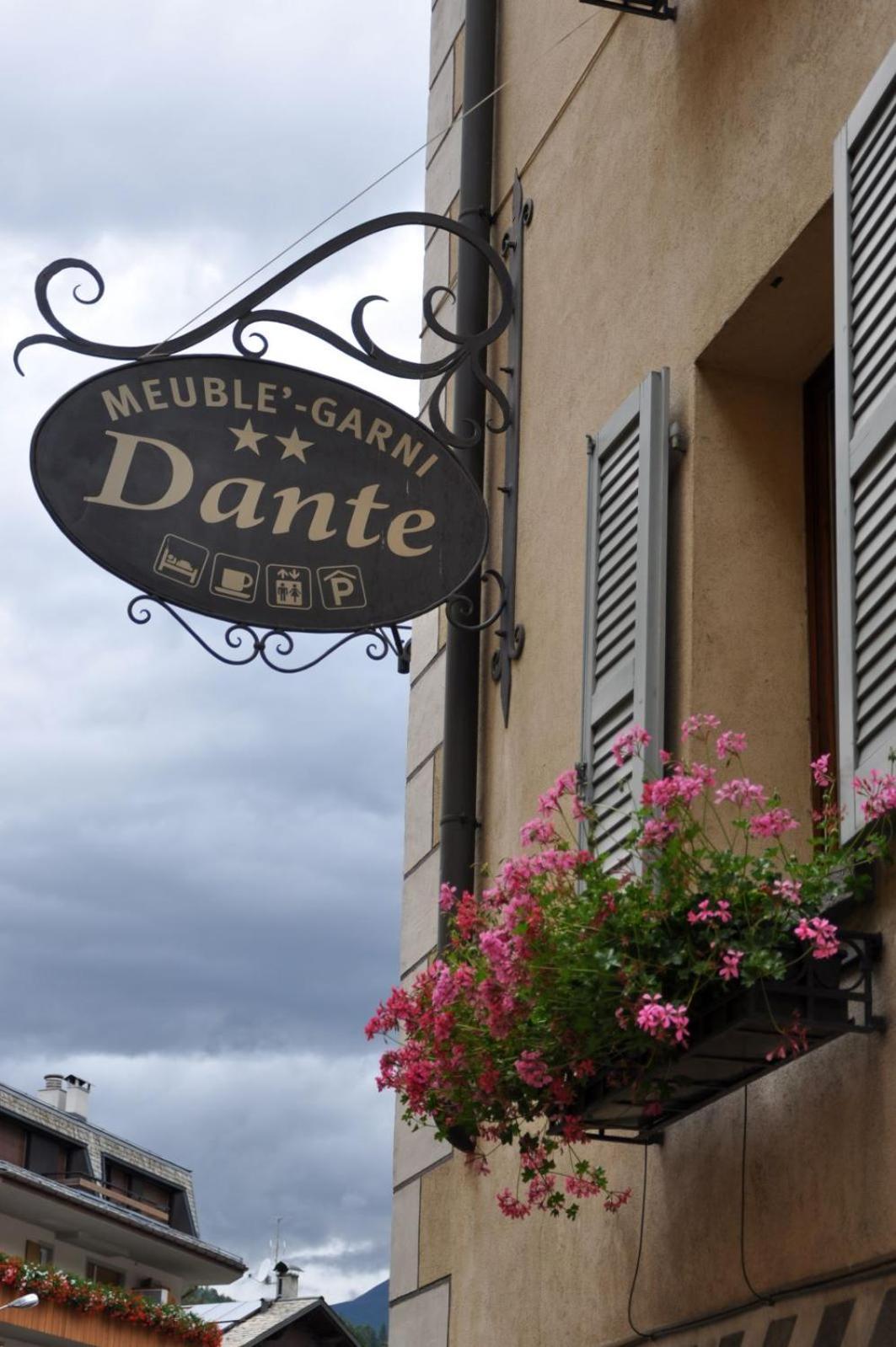 Meuble Albergo Dante Bormio Bagian luar foto