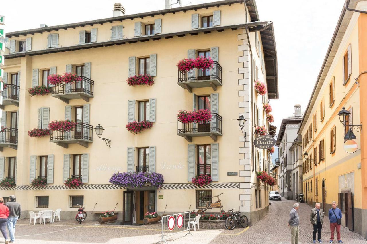 Meuble Albergo Dante Bormio Bagian luar foto